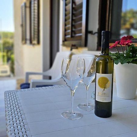 Apartment Jole - A4 -Two Bedrooms - Close To The City Center Poreč Eksteriør billede