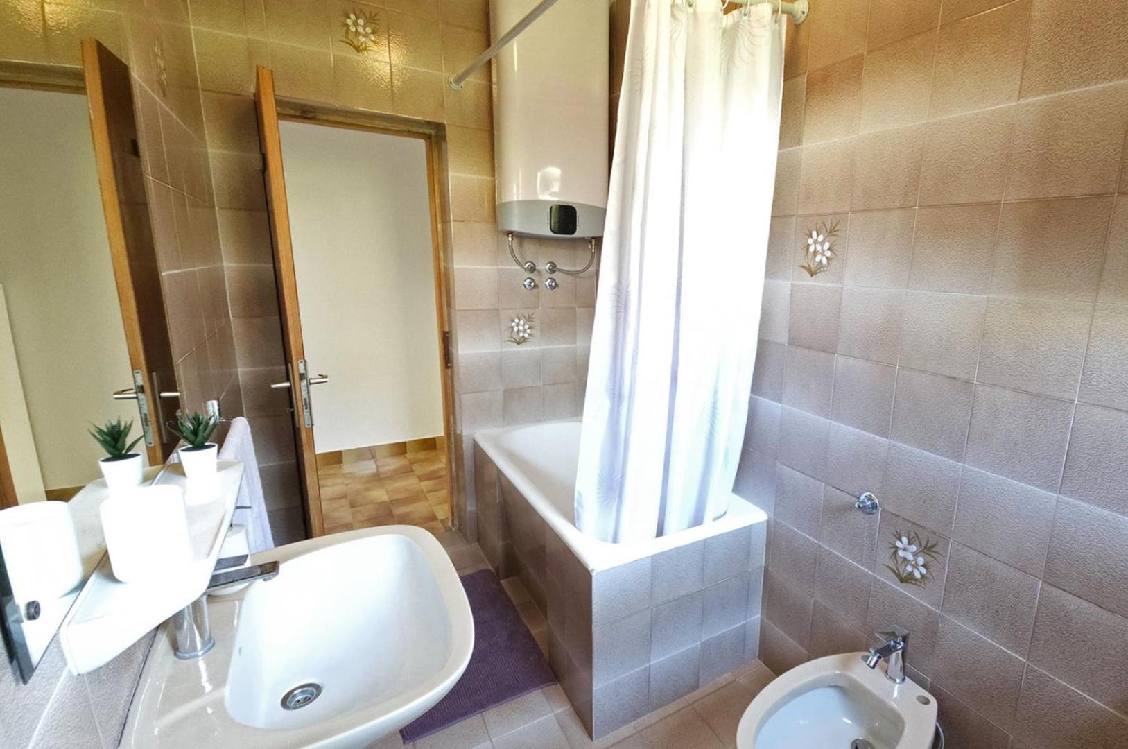 Apartment Jole - A4 -Two Bedrooms - Close To The City Center Poreč Eksteriør billede